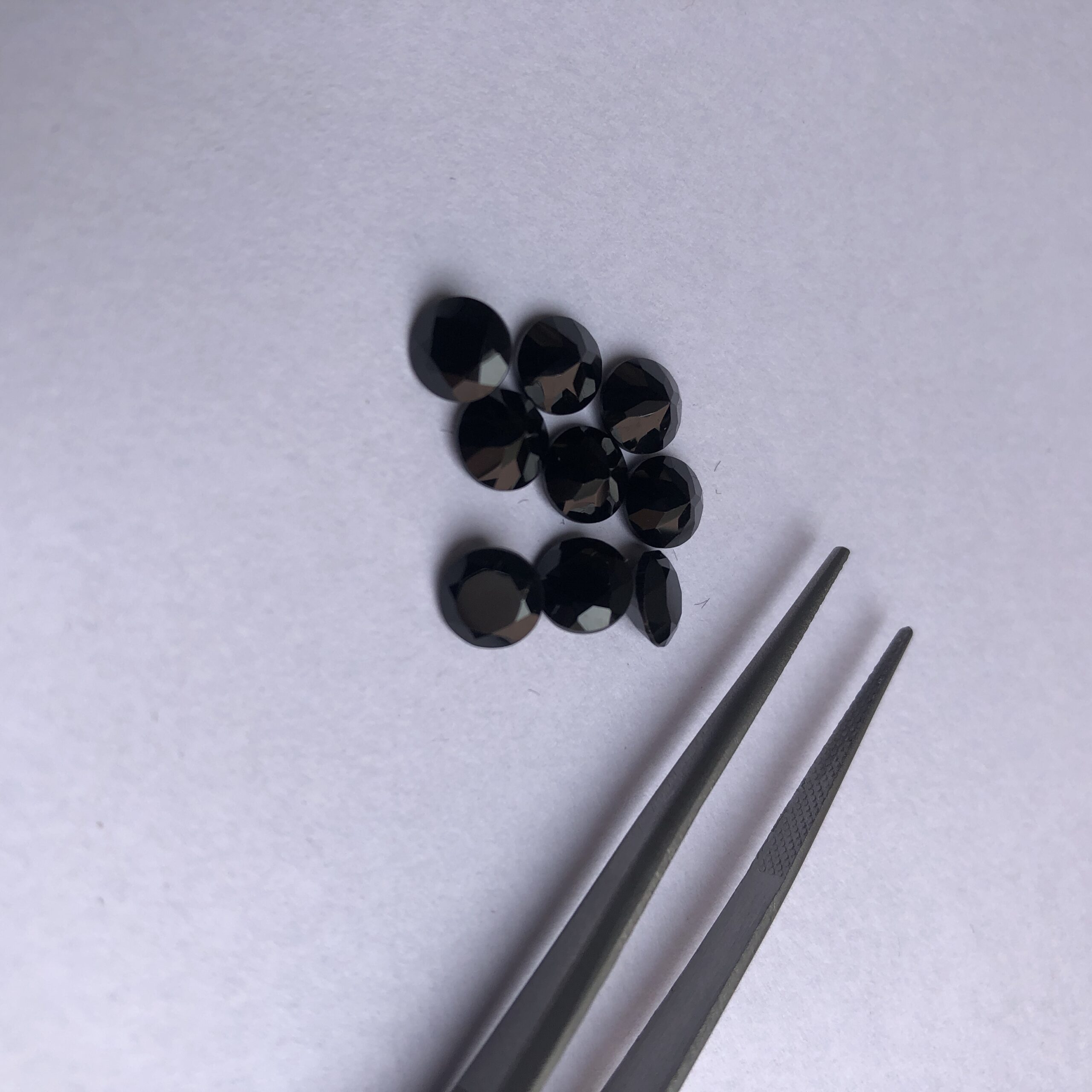 4mm black spinel round cut 4mm black spinel round cut