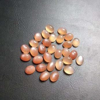 3x5mm Natural Peach Moonstone Smooth Oval Cabochon 3x5mm Natural Peach Moonstone Smooth Oval Cabochon