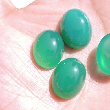 5x3mm green chalcedony oval