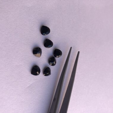 5mm black spinel heart cut
