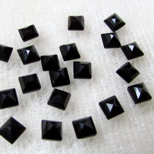 4mm black onyx square cut