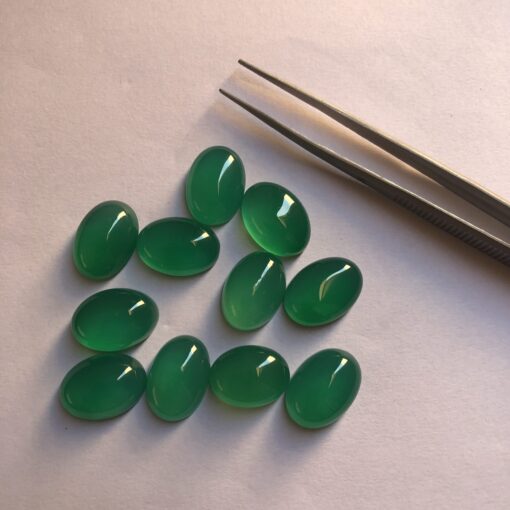 10x8mm Natural Green Onyx Smooth Oval Cabochon