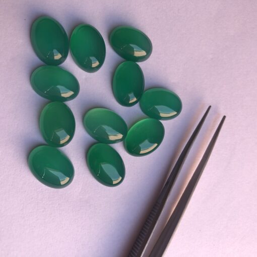 14x10mm Natural Green Onyx Smooth Oval Cabochon