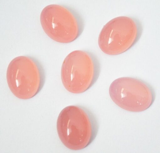 9x7mm Natural Pink Chalcedony Smooth Oval Cabochon