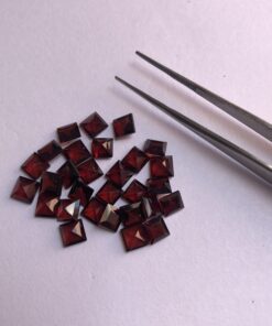 Natural Red Garnet Square Gemstone