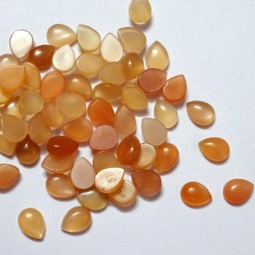3x2mm Natural Peach Moonstone Pear Cabochon 3x2mm Natural Peach Moonstone Pear Cabochon