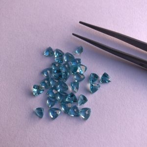 blue apatite gemstone