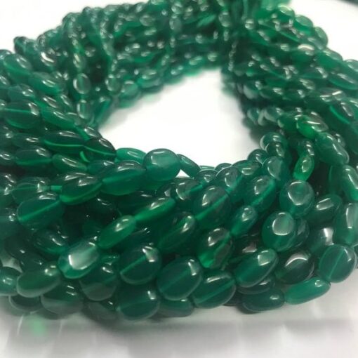 Shop Natural Green Onyx Smooth Oval Beads Strand
