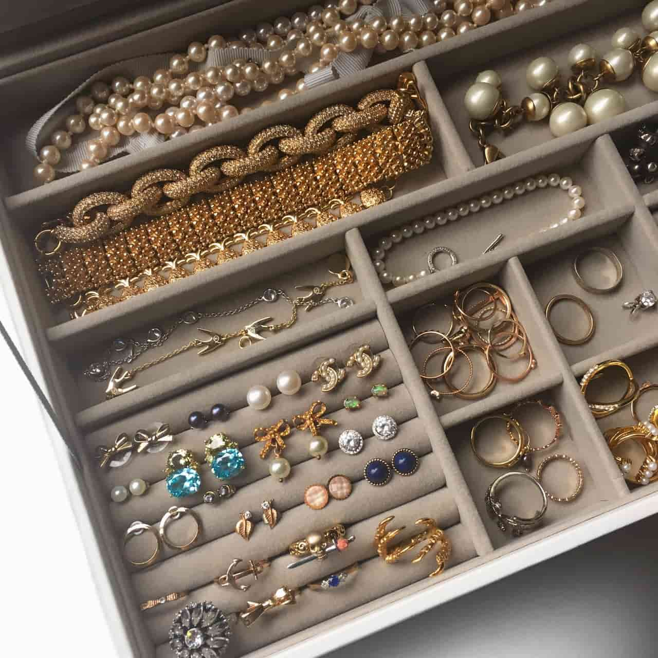 Jewelry Hacks: How to Safely Store Your Jewelry? - Keep them Organized!